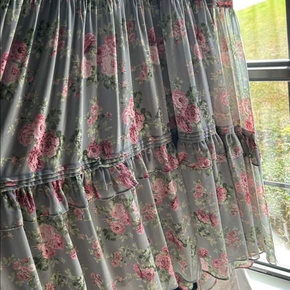 Dainty Jewells Gray and Pink Floral Dress - Picture 2 of 6